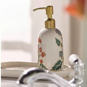 NEW Anthropologie Printed Ceramic Soap Dispenser, Anja White